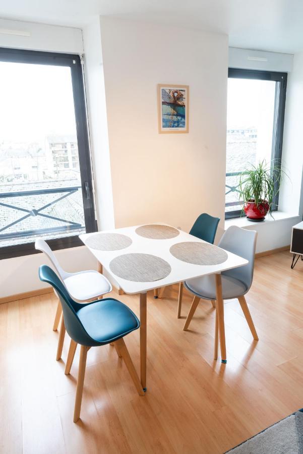 Appartement Rien Que Pour Vous Proche Centre Ville Laval  Eksteriør bilde