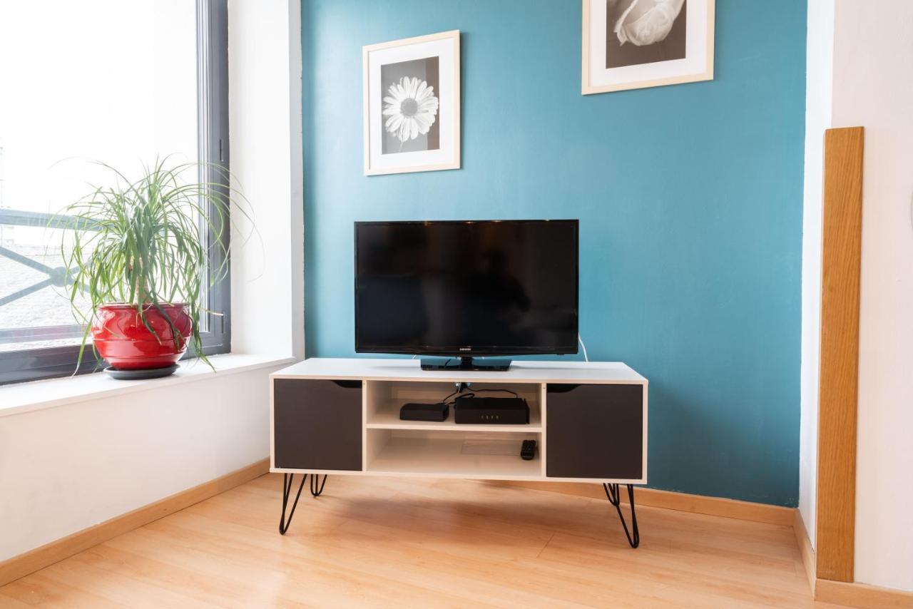 Appartement Rien Que Pour Vous Proche Centre Ville Laval  Eksteriør bilde